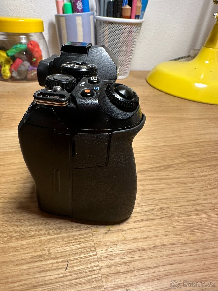 Olympus OM-D E-M1 Mark II - 8