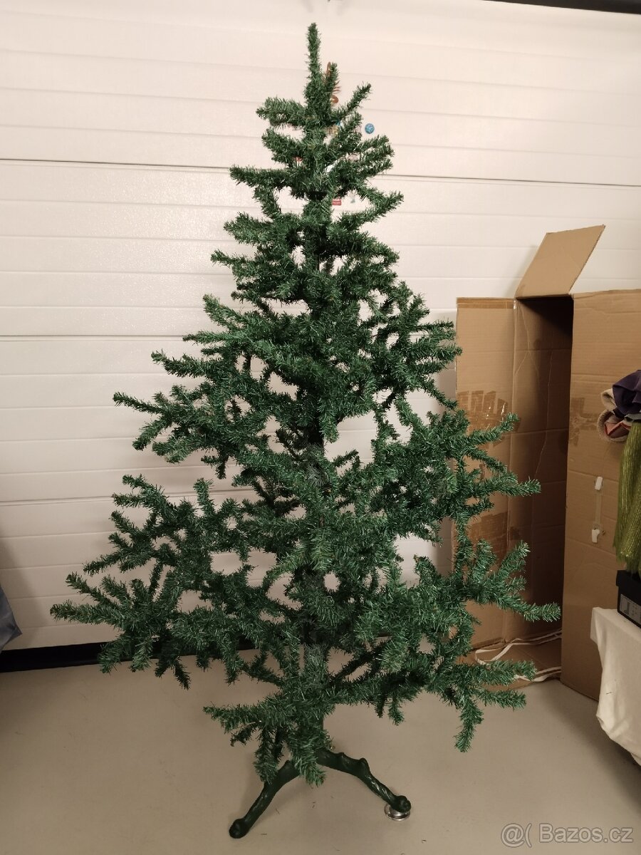 Vánoční stromek a svícny - 8