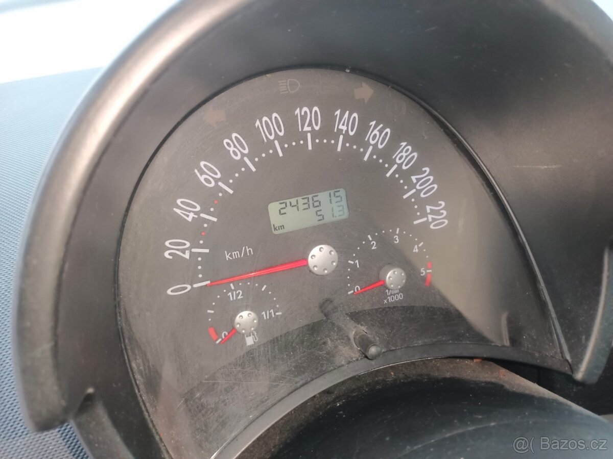 Volkswagen new Beatle - 8