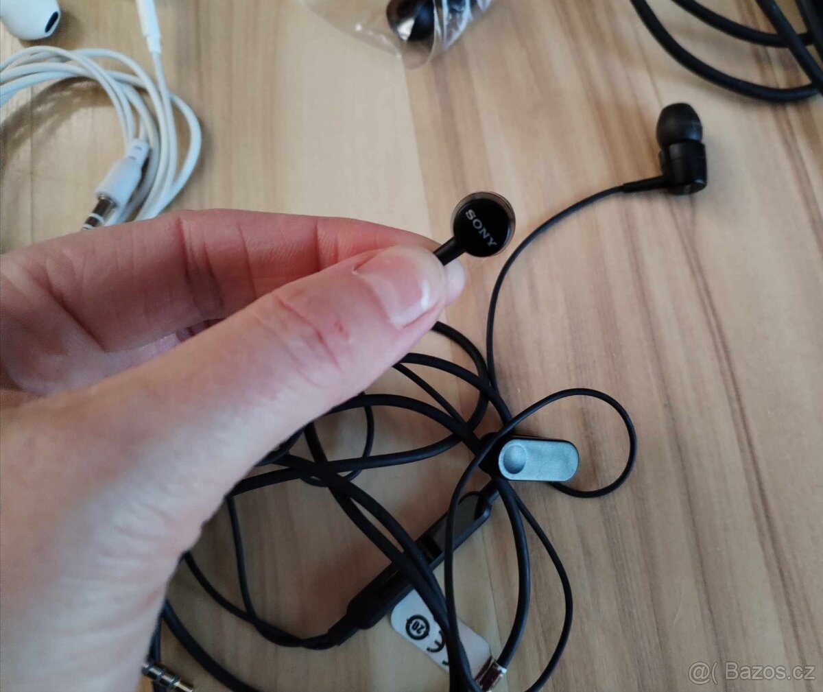 HD kamera Lifecam Studio Microsoft, 3x sluchátka - 8