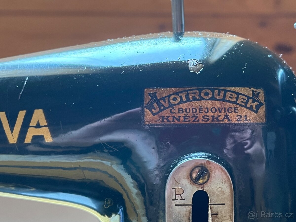 Šicí stroj MINERVA - 8