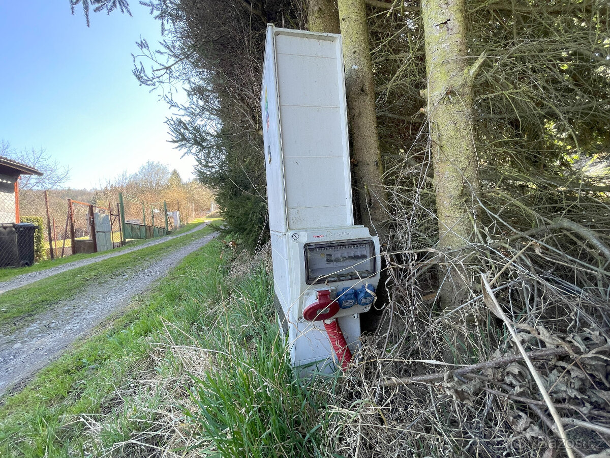 Prodej pozemku 634 m2 k výstavbě chaty v Sušici - 8