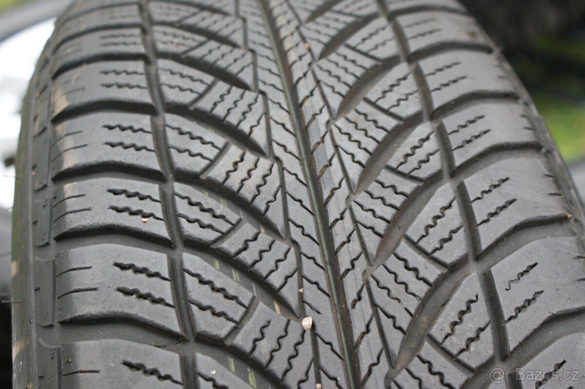 BMW lehce prohnute original kola R16 5x120 zimni pneu - 8