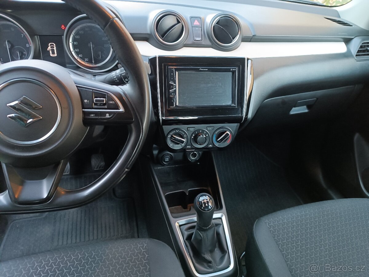 Suzuki Swift, HYBRID - 8