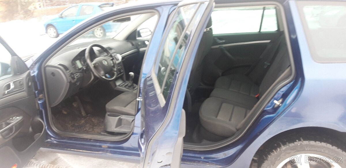 Škoda Octavia Combi 2.0 TDI Adventure 4x4 - 8