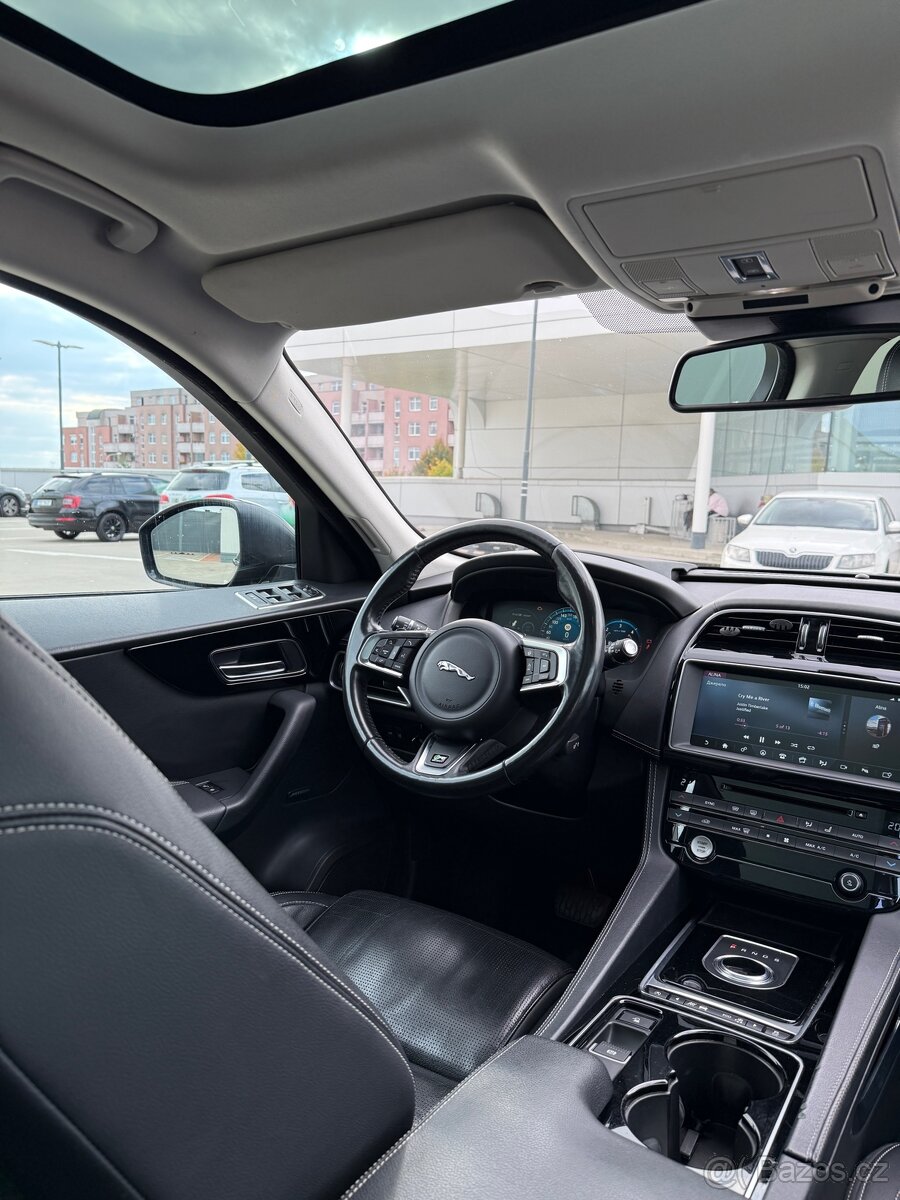 Jaguar F-Pace R-Sport - 8