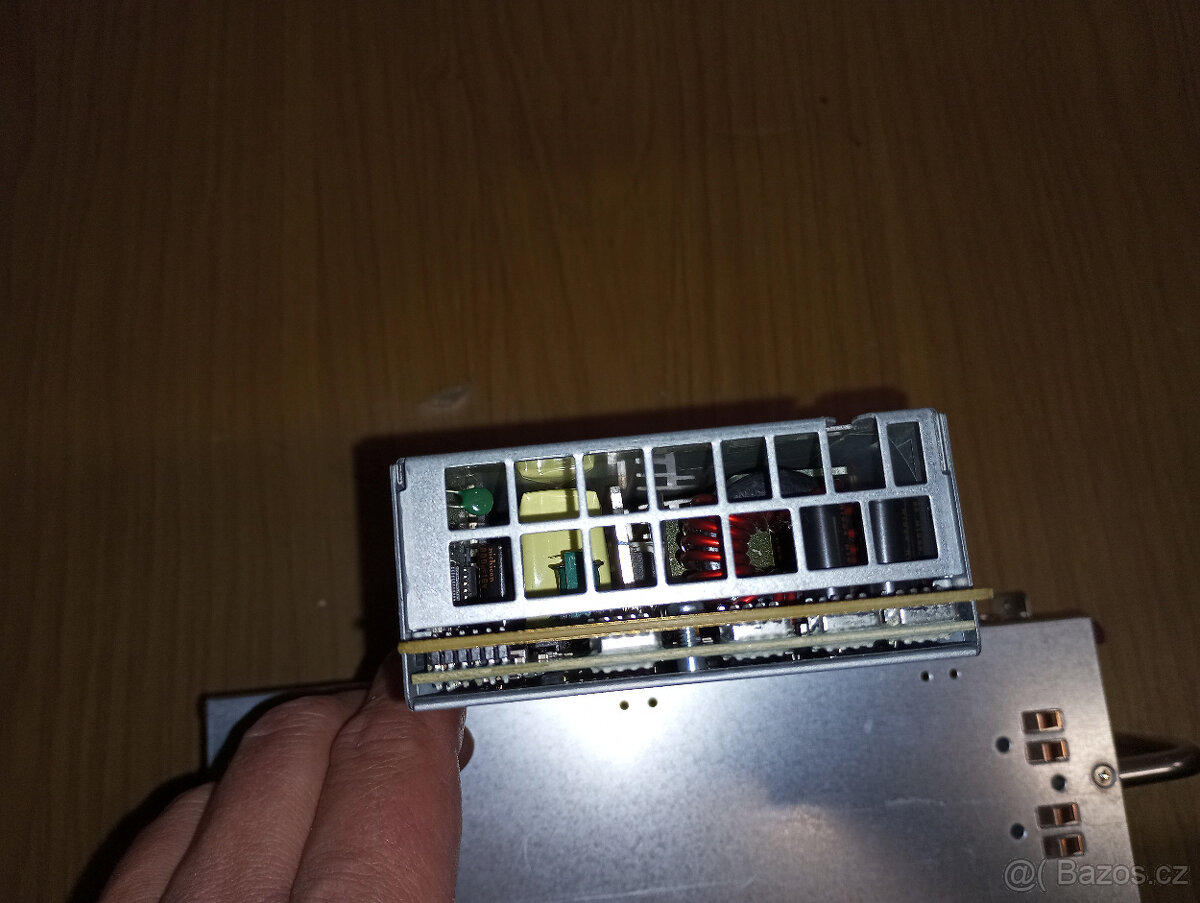 PC serverové zdroje - 8