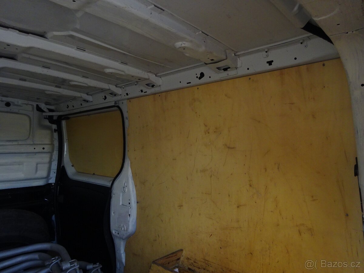 Renault Trafic 1.6 DCi - 8