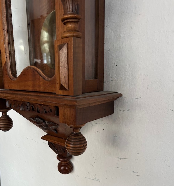 Závažové hodiny sig. Gustav Becker. - 8