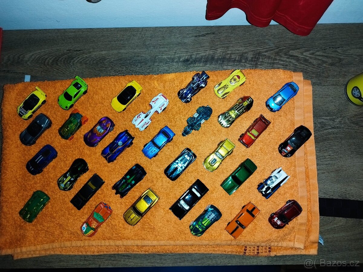 Hot wheels autíčka 36 ks - 8