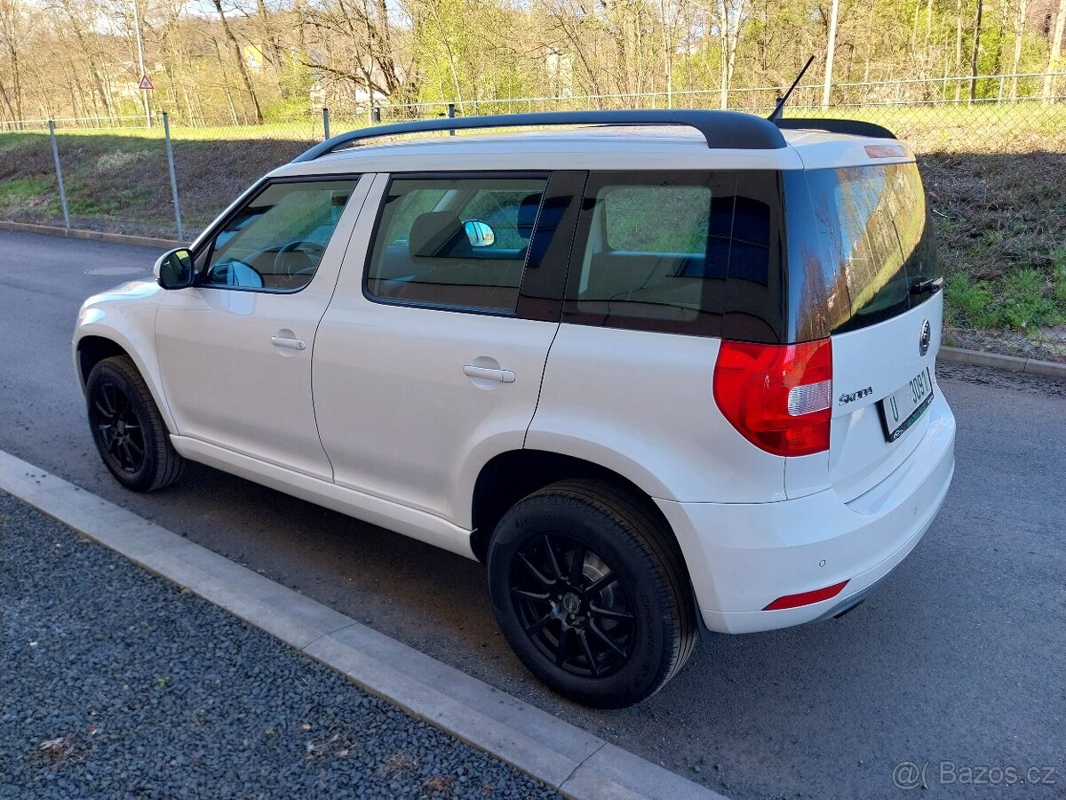 Prodám Škoda Yeti 1,2 TSI Ambiente - 8
