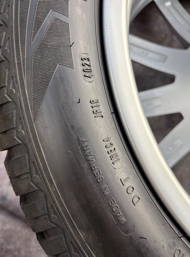 Zimní top sada Audi Q7 285/45R20 112V - 8