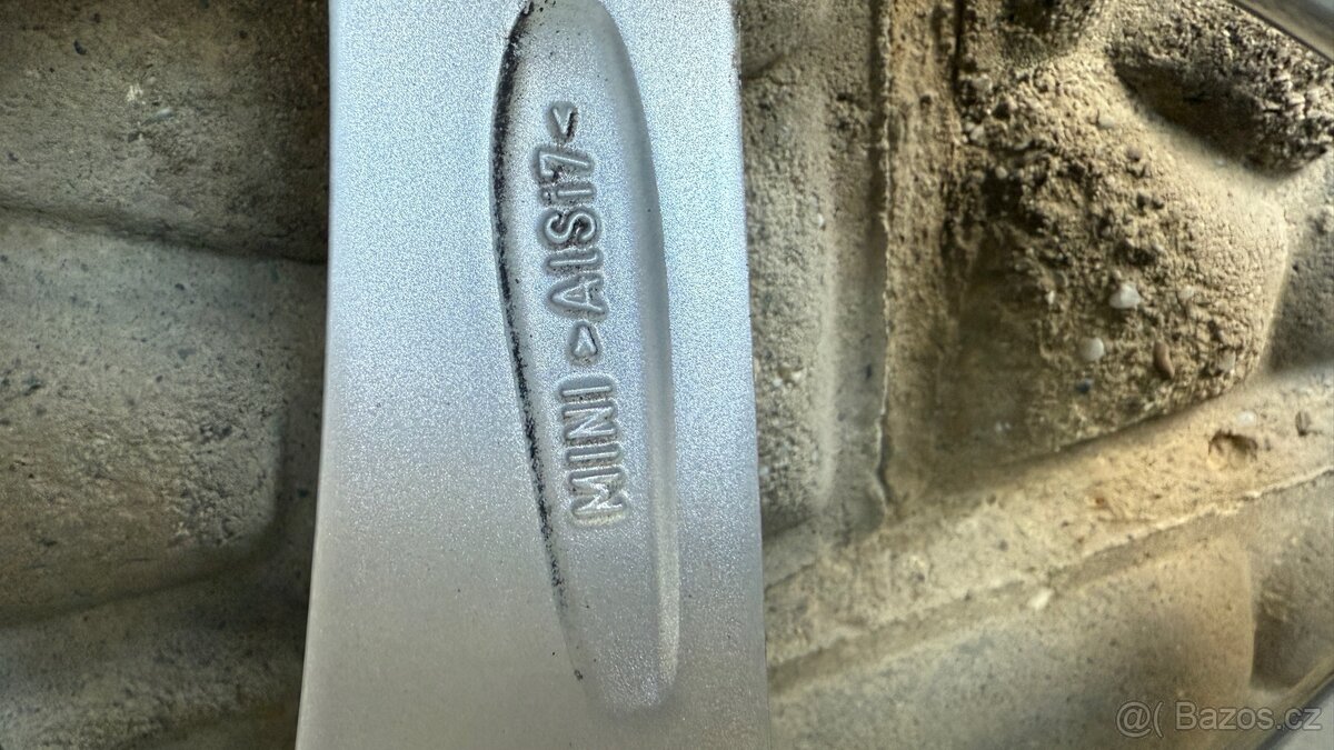 Al sada zimní 225/40/18 Clubman - 8