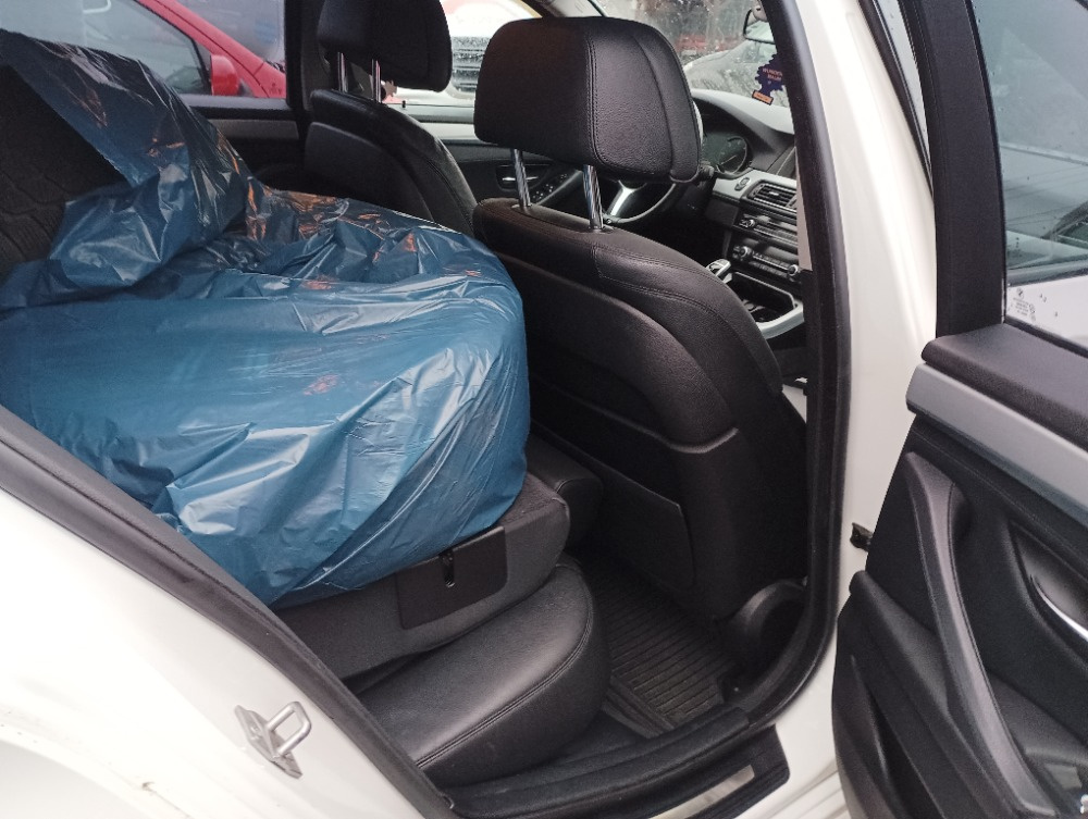 BMW 530 D XDRIVE- combi, kůže, automat - 8