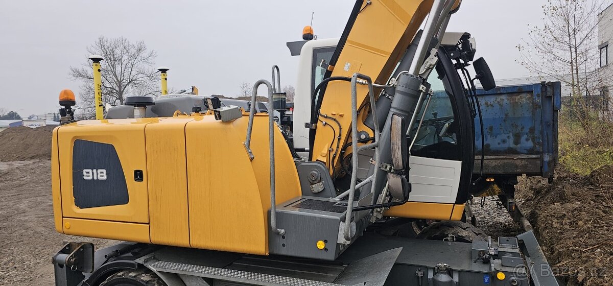 Prodám Rypadlo Liebherr A 918 Litronic s lopatami - 8