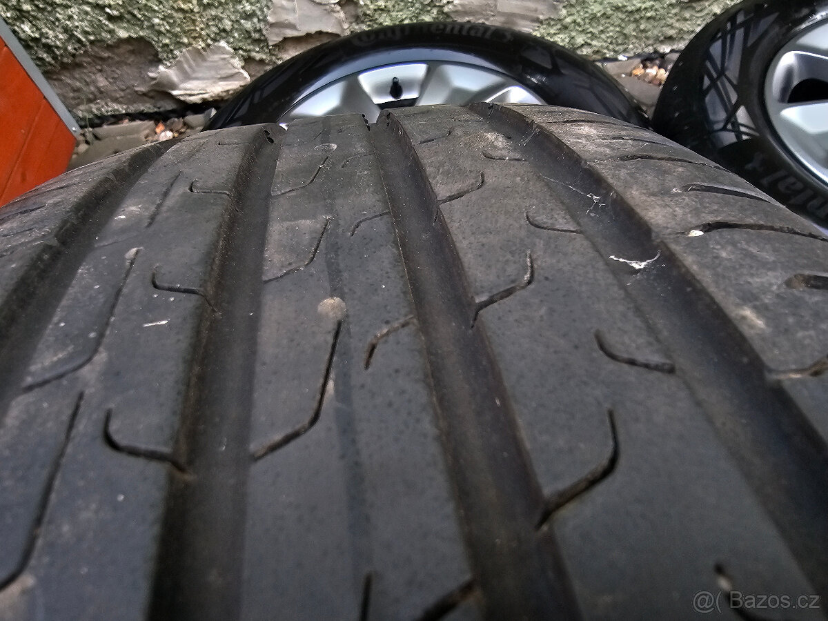 ALU kola letní disky Dacia Duster R16 5x114,3 ET50 6,5J - 8