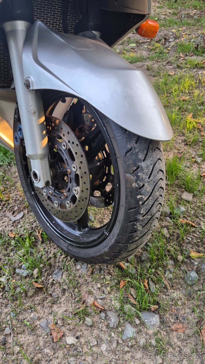 YAMAHA FJR 1300 + video (odkaz YouTube) - 8