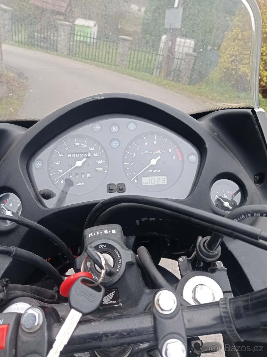 Honda XL650V Transalp (2002) - 8