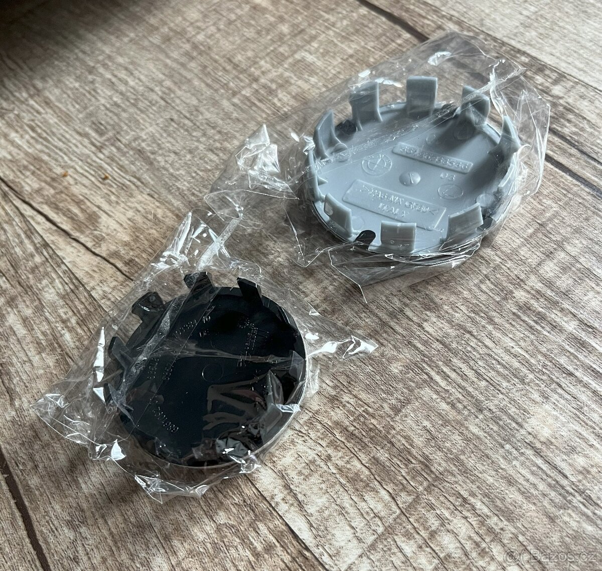 BMW ZNAKY, LOGA , EMBLÉMY, KRYTY..... - 8