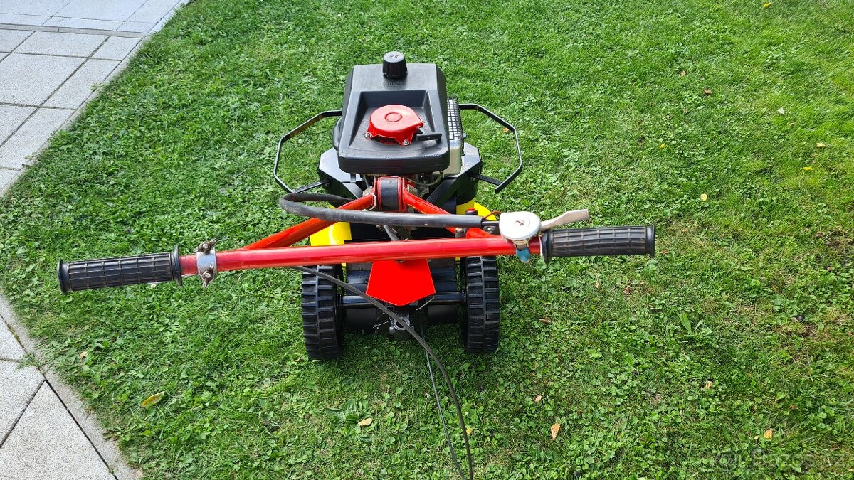 Dvoububnová sekačka BDR-700 s motorem Jikov - 8