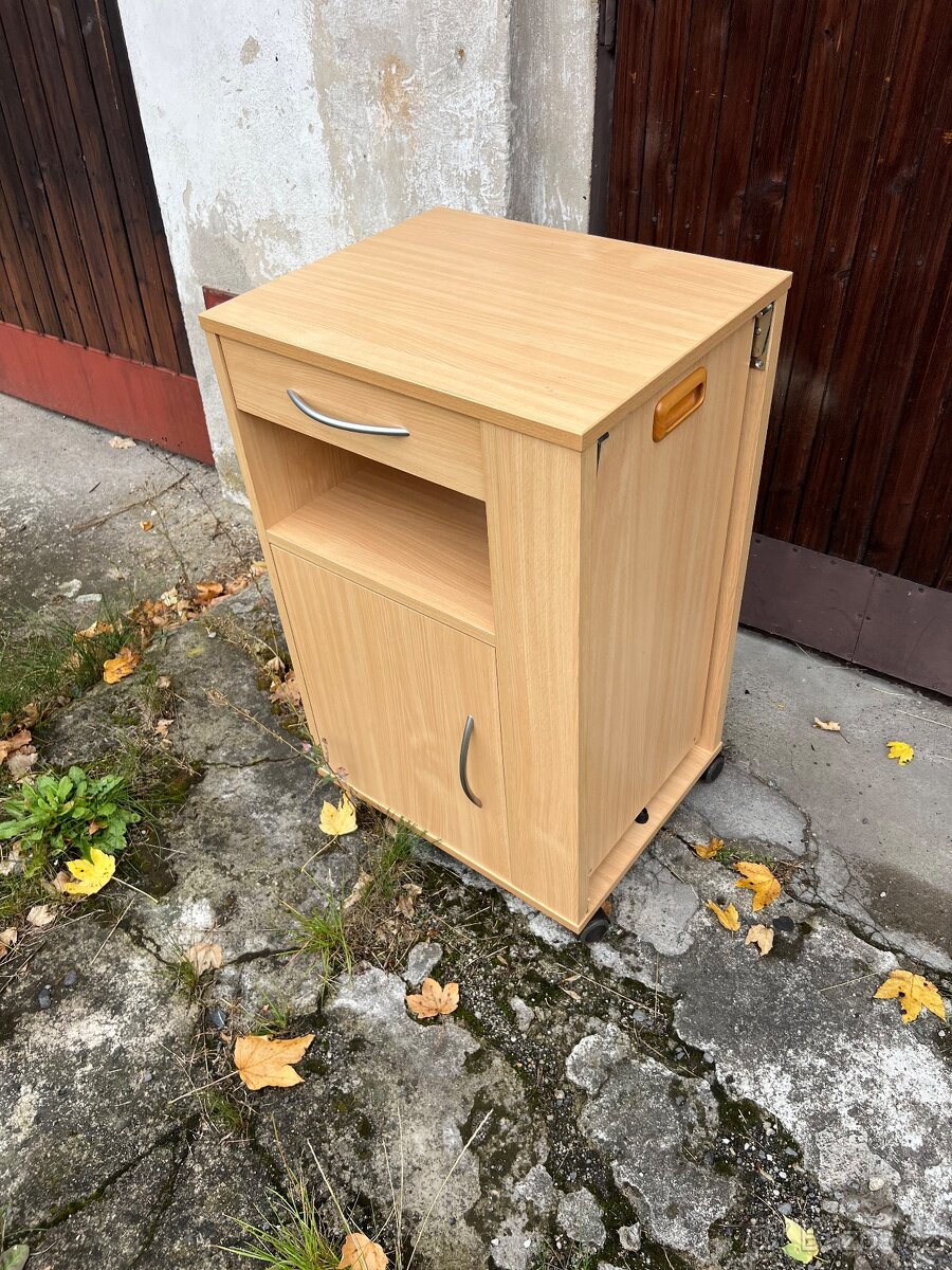 Elektrická polohovací zdravotní postel - 8