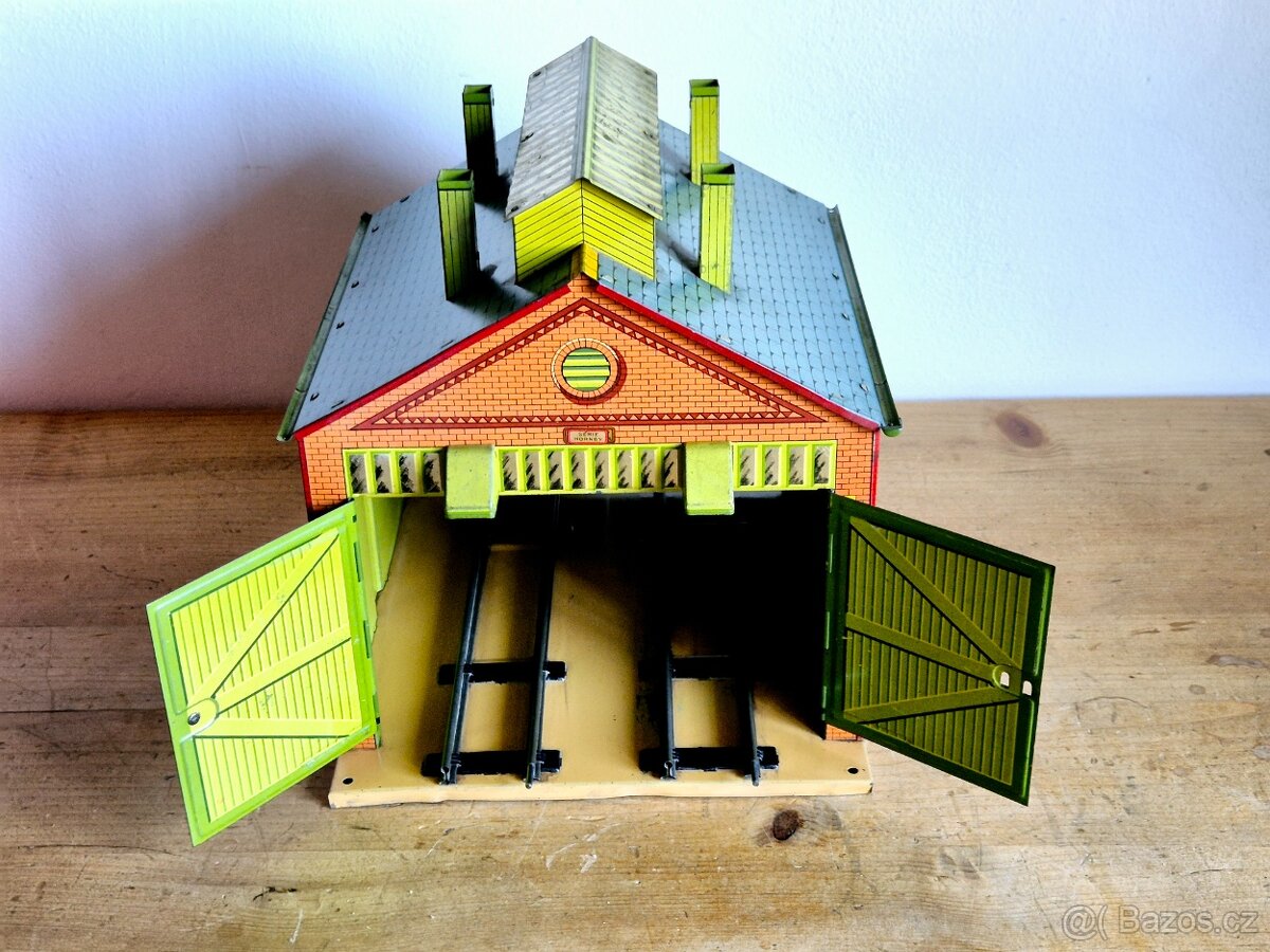 Vláčky - lokomotivní depo, No 1, Hornby, Francie, 1930 - 8