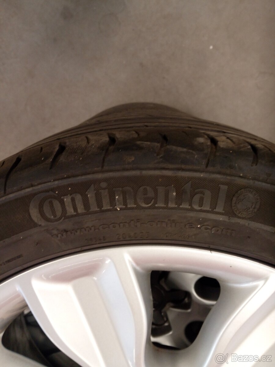 Alu kola Audi R 16 5x100, ET 34 vč.pn. 215/45 R 16 - 8