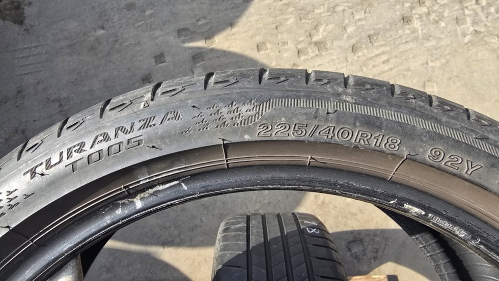 Letní pneu 225/40/18 Bridgestone - 8