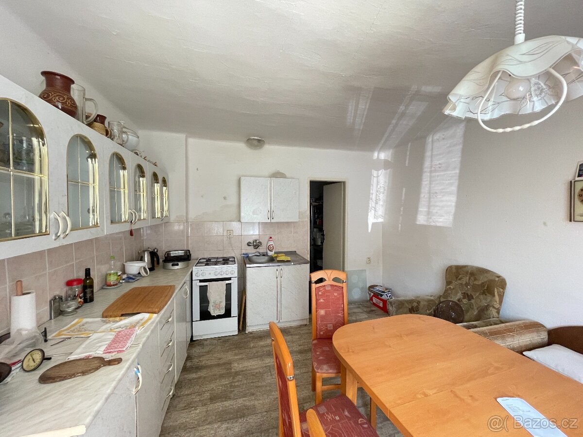 Rodinný dům s výměnkem, Lesnice, okr.Šumperk - 8