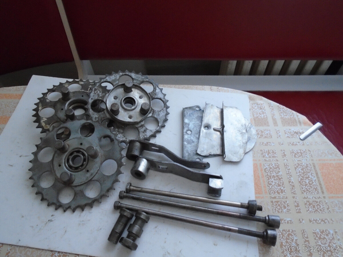 Prodám zadní tluniče na S22 a další díly - 8