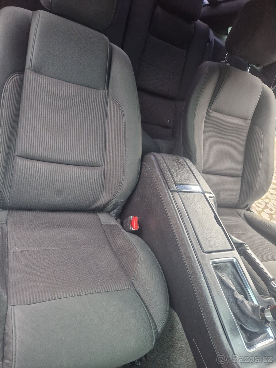 Ford mustang 3.7 L - 8