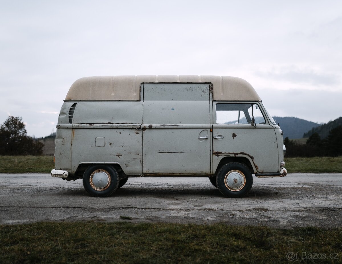 VW T2a Highroof - 8