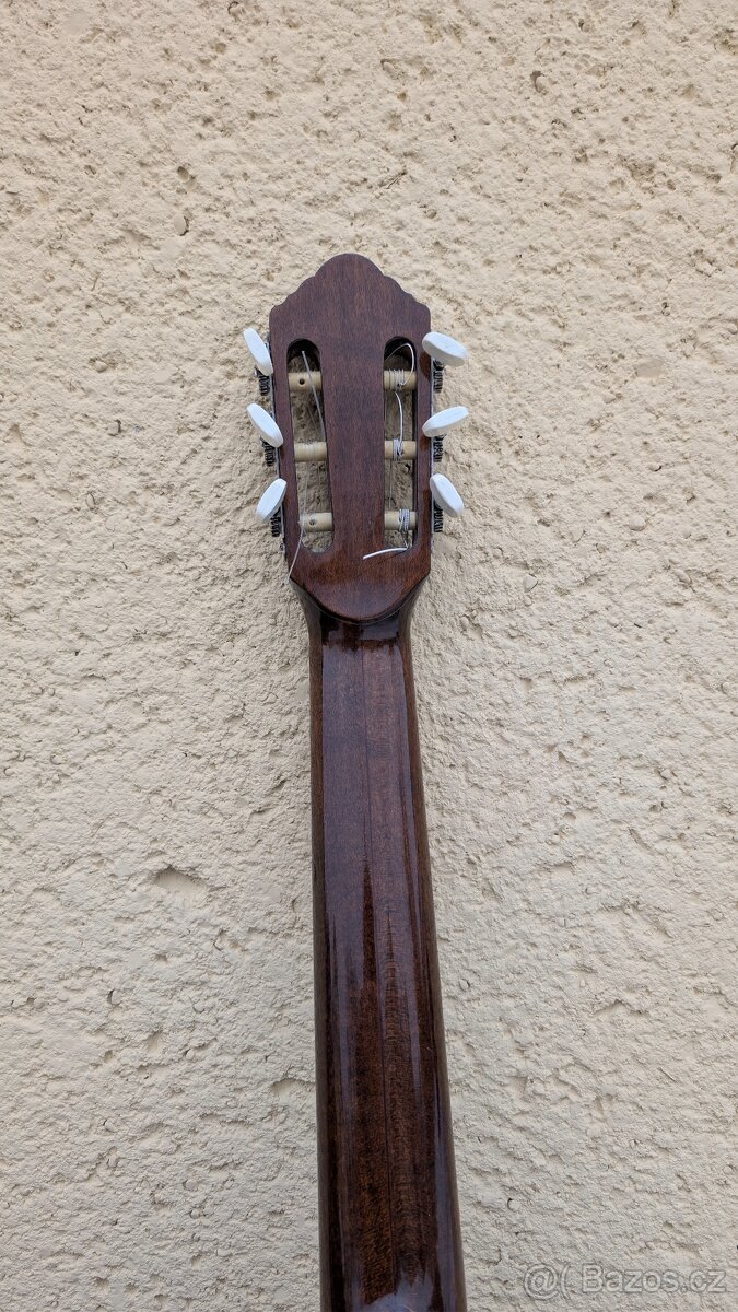 Kytara Schneider 4/4 - 8