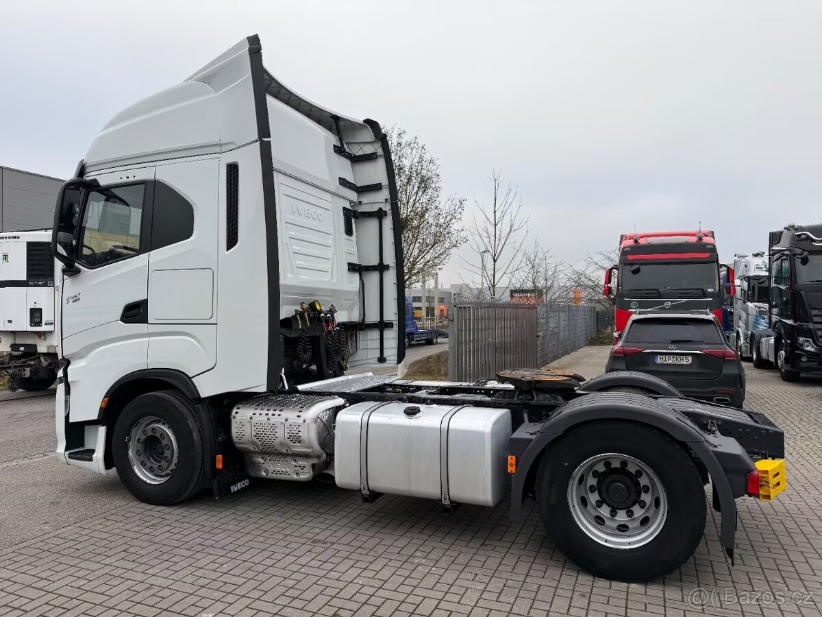 Iveco S-Way 480 - 8