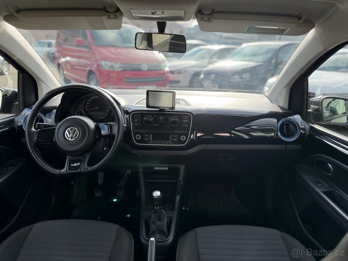 Volkswagen UP - 8