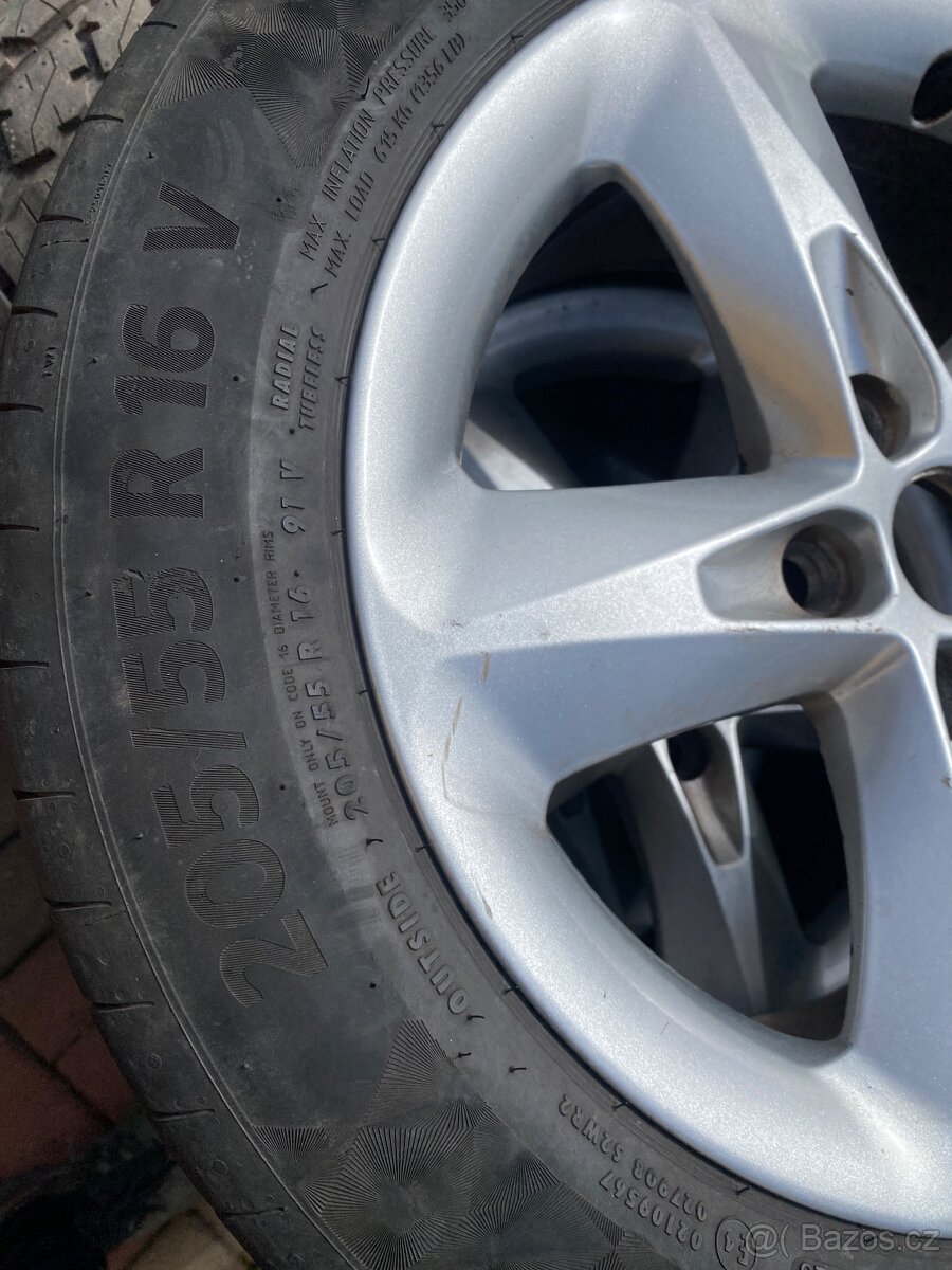 Letní pneu 205/55/R16 Continentál - 8