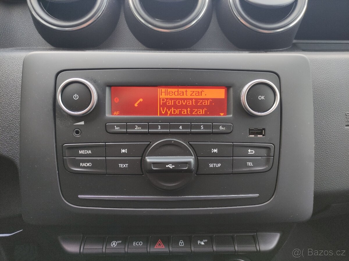 Dacia Duster 1.6 16V KLIMA VYHŘ.SEDAČKY - 8