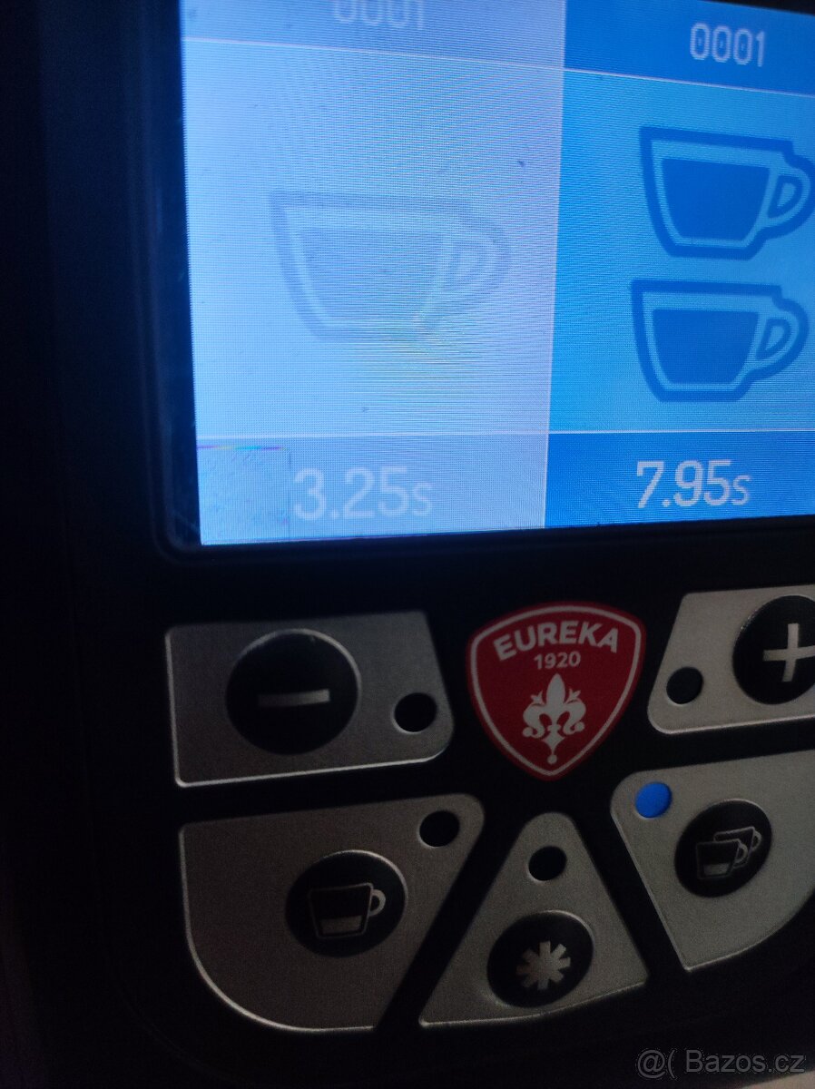 Mlýnek Eureka Atom Specialty 65 + automatický tamper Eureka - 8