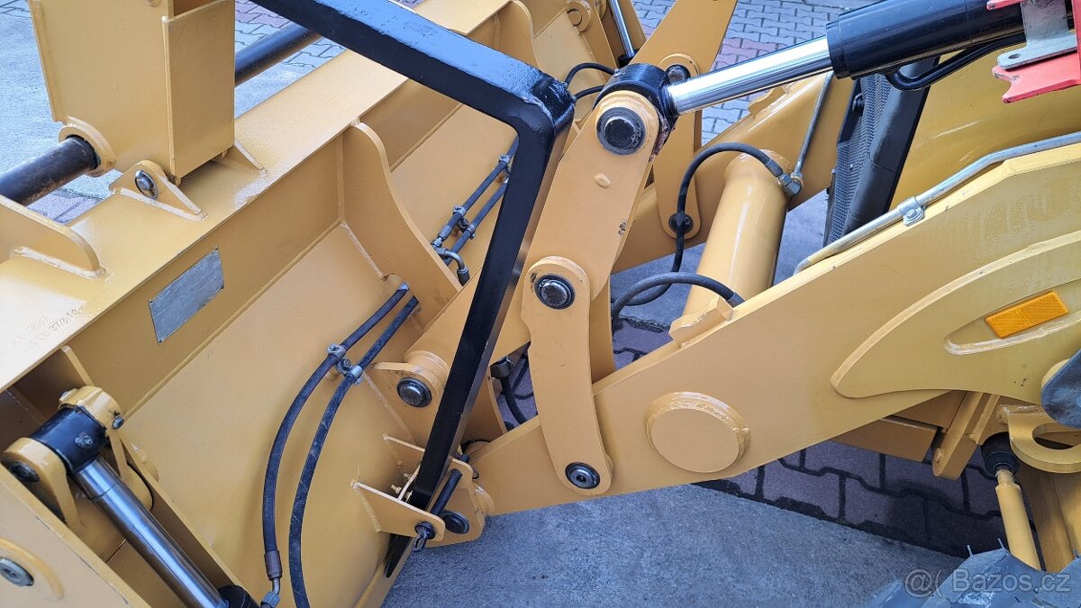 Traktorbagr Caterpillar 428F - 8