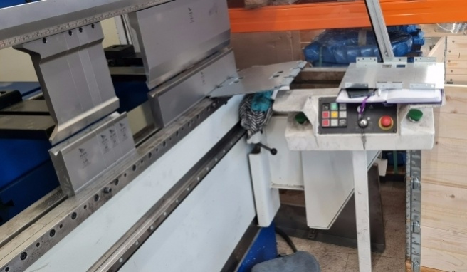 Trumpf TrumaBend V50, r. v. 2001, ohraňovací lis na prodej - 8