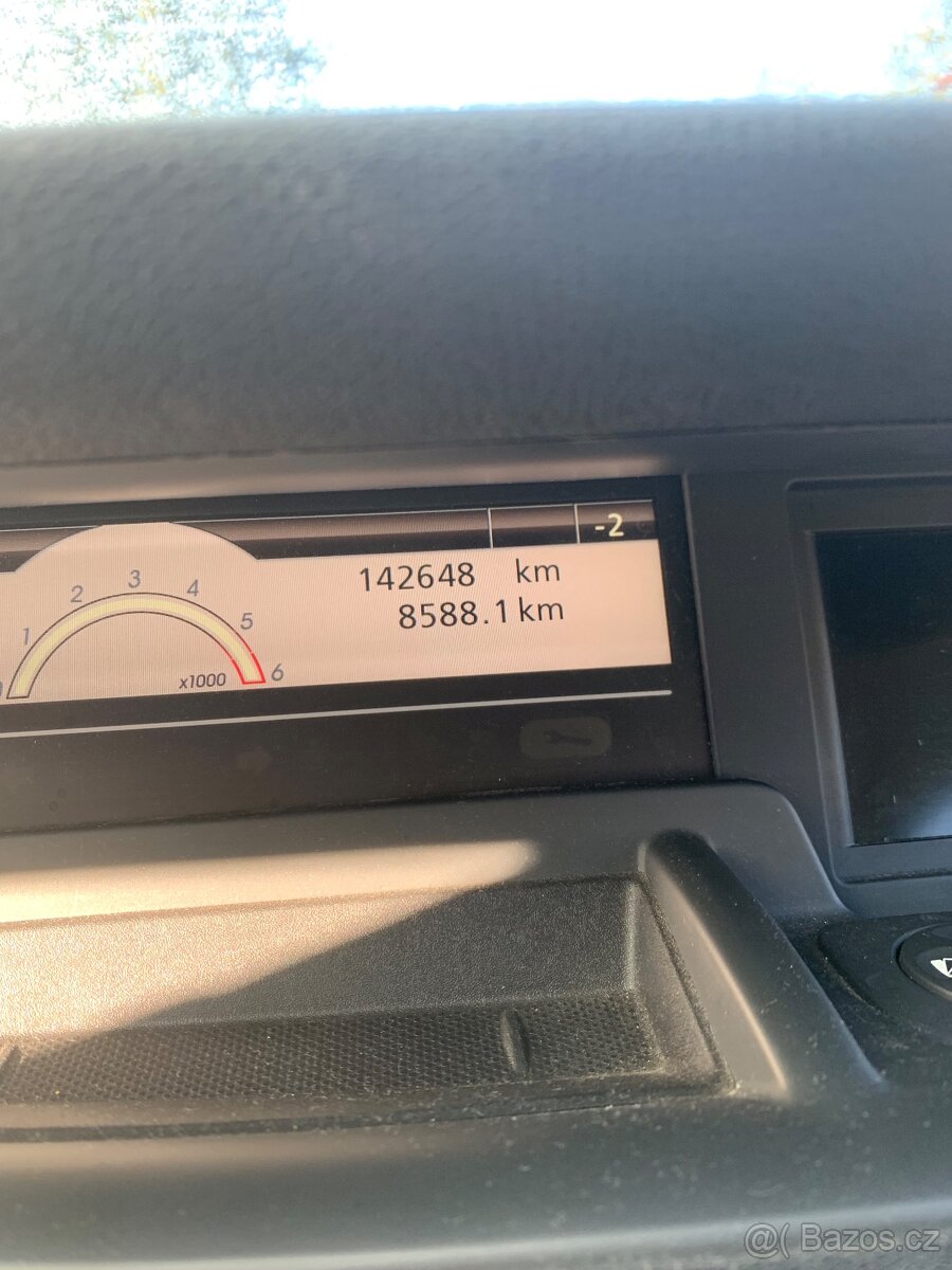 Renault Scenic 1.9 dCi rok 2010 - 8