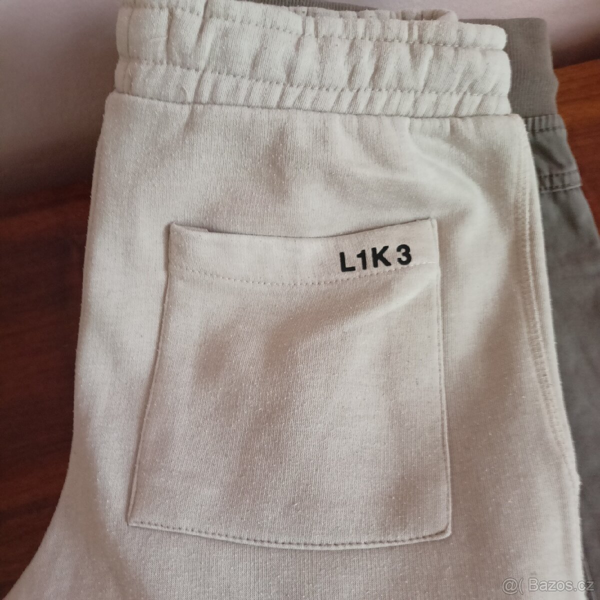 Chlapecké tepláky různých značek - 8