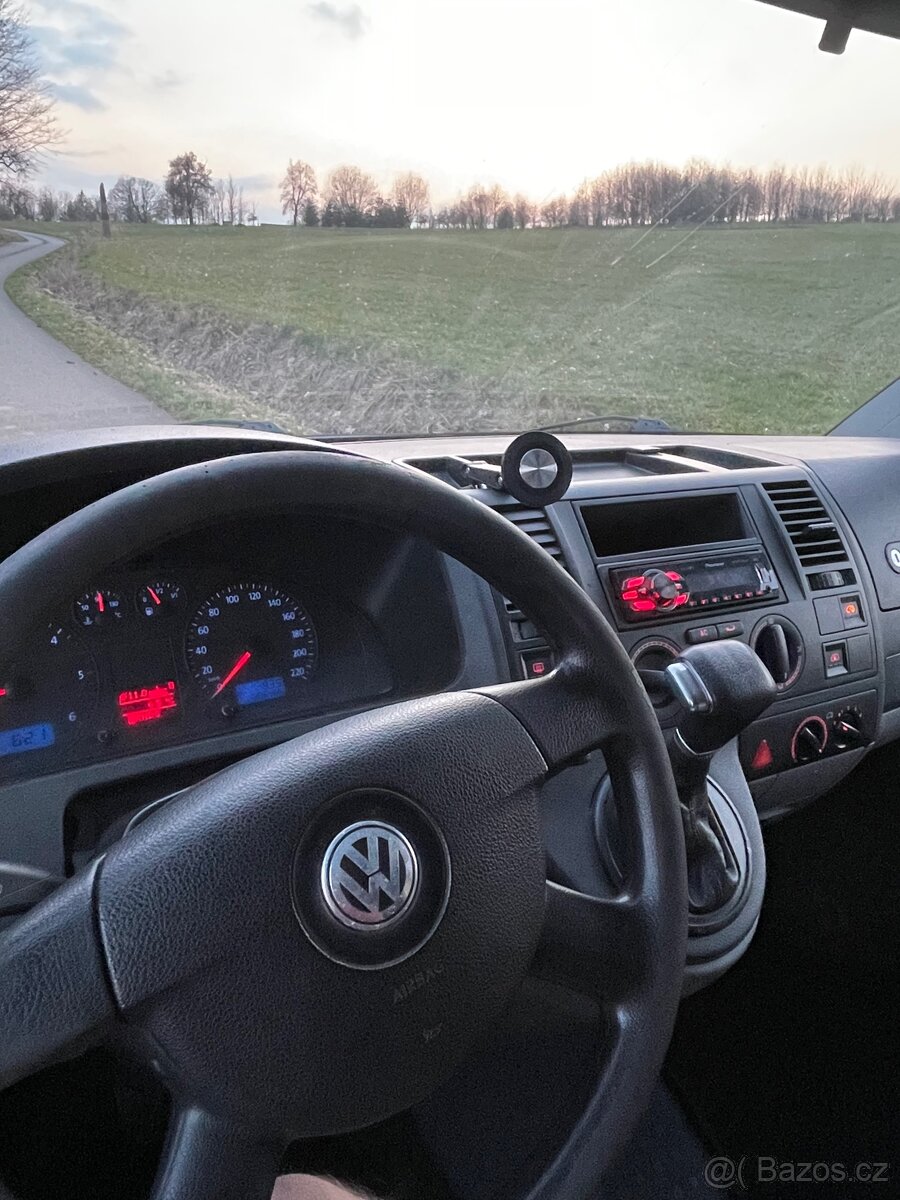 Volkswagen Transportér T5 - 8