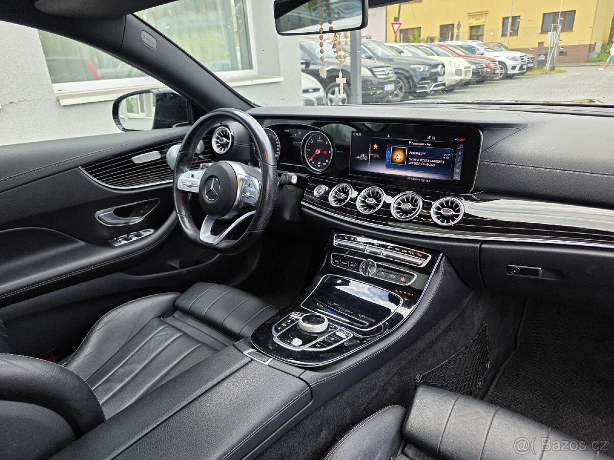 Mercedes-Benz Třídy E E220CDI 4-MATIC AMG Panorama - 8
