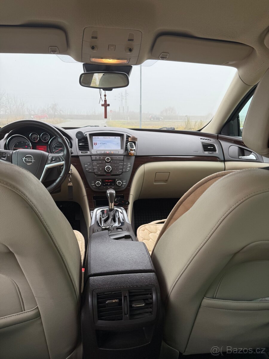 Opel Insignia Sport 2.0 2011 - 8