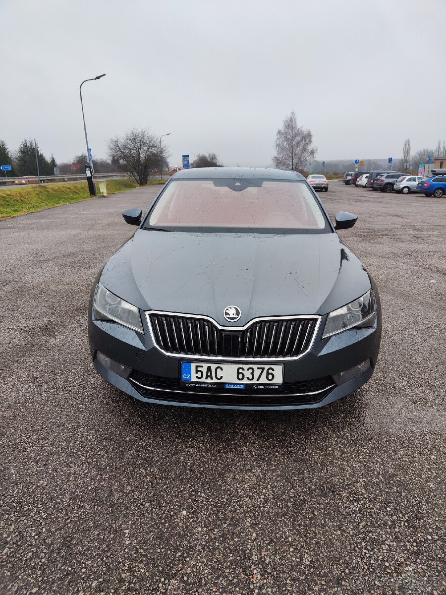Škoda Superb 3,2.0 TDI,4x4 - 8