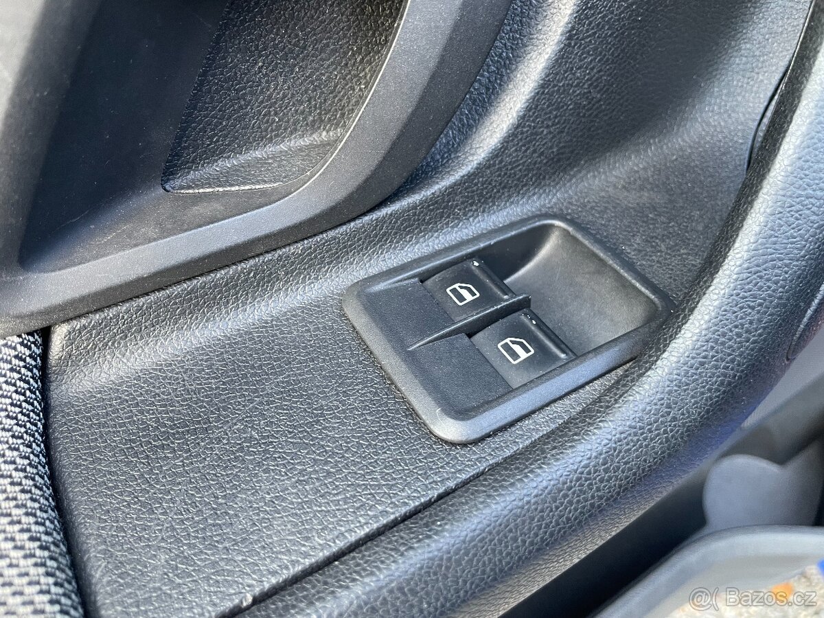 Škoda Fabia 1.2 i DPH Klima, Centrál, ASR - 8