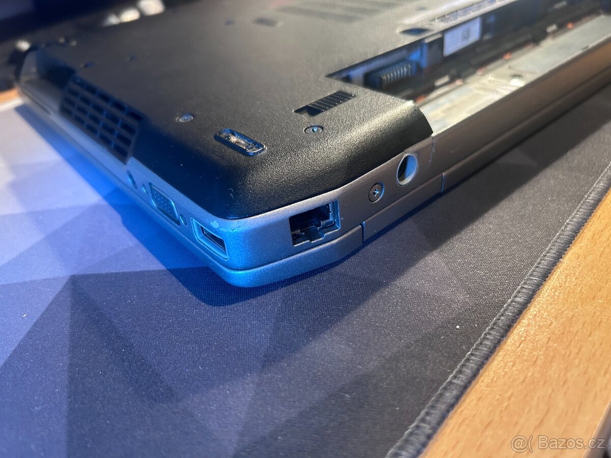 Dell Latitude E6420 - 8