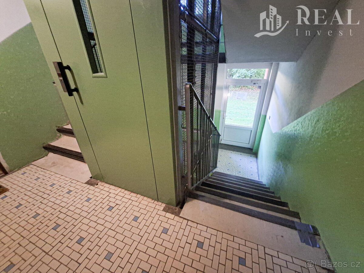 Pronájem byt 2+1, 62 m 2, OV, ul. 17 listopadu, Chomutov. - 8