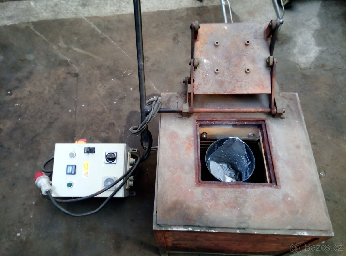 Tavící pec dílenská velká - 8